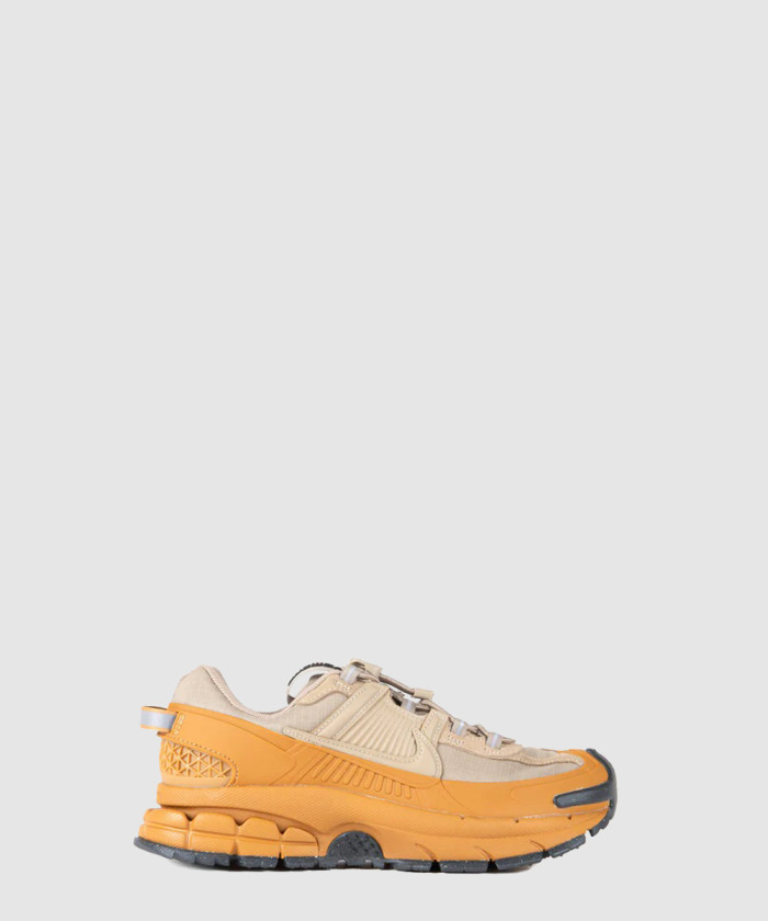 나이키 줌 보메로 롬 HQ2181